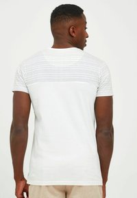 INDICODE JEANS IDROSTO - Printtipaita - off-white