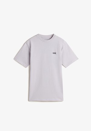 Maglietta a maniche corte di colore lavanda chiaro in cotone, con un piccolo logo Vans nero sulla parte sinistra del petto. Classico scollo rotondo.