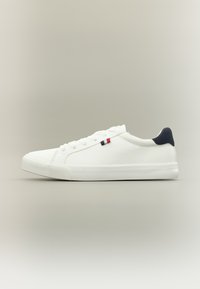 Επιλέχθηκε, white