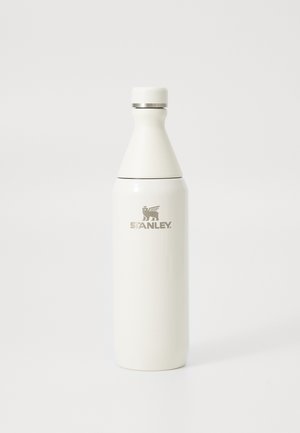 Borraccia in acciaio inox bianco con forma conica, logo argento e tappo arrotondato con accentuazione metallica per una chiusura sicura.