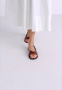 Thumbnail Image 2