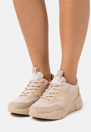 Bullboxer Trainers - light brown