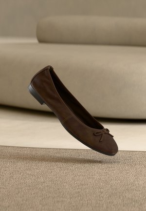 Tamaris, Ballet pumps - mocca
