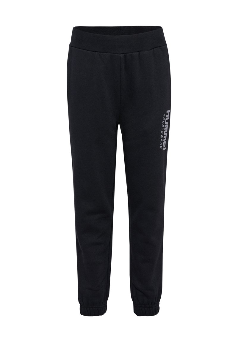 Zwarte sweatpants van zacht materiaal, met een elastische tailleband, ribgebreide boorden en een logo gedrukt op de linker dij.