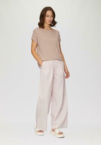 QS - T-shirt basic
