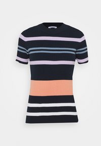 Raitalitoinen neulepaita lyhyillä hihoilla, jossa on ribbitekstuuri. Värivalikoimaan kuuluu laivastonsininen, laventeli, vaaleansininen, oranssi ja valkoinen.