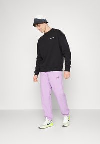 Pegador LOGO OVERSIZED SWEATER - Sweatshirt - black