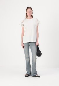 TWINSET Apdrukāts T-krekls - white