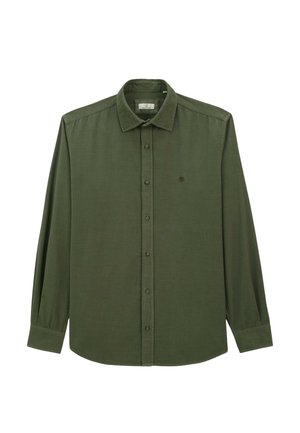 Chemise boutonnée à manches longues de couleur vert olive avec col, boutons à l'avant et petit logo sur la poitrine gauche.