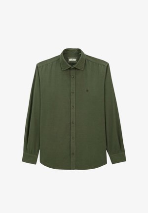 Chemise boutonnée à manches longues de couleur vert olive avec col, boutons à l'avant et petit logo sur la poitrine gauche.