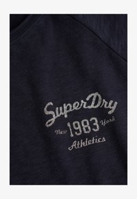 Niet geselecteerd, eclipse navy