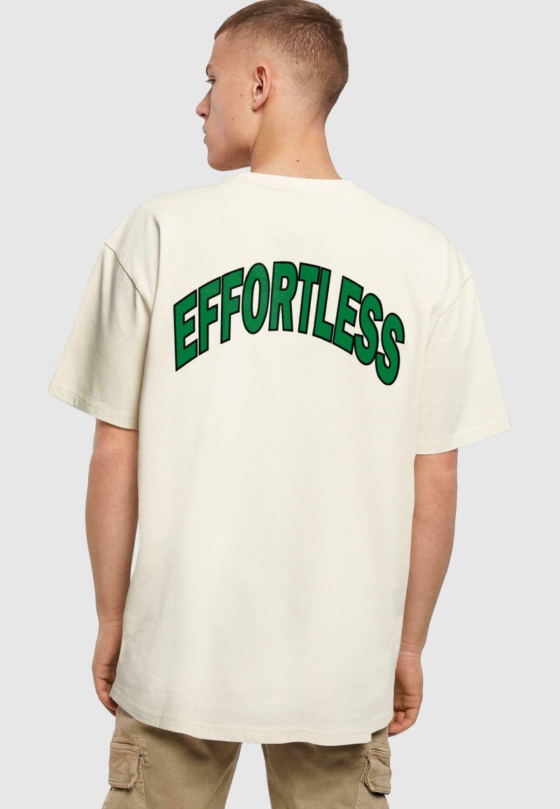 Merchcode ATTITUDE HEAVY - Camiseta estampada - sand