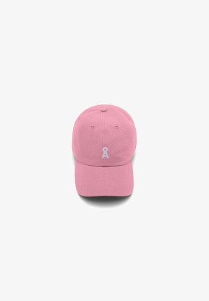 Cappellino da baseball rosa con visiera curva e piccolo simbolo bianco ricamato sul davanti, mostrato su sfondo bianco.