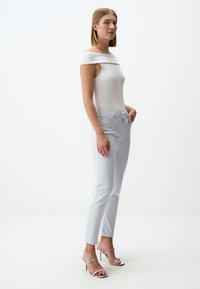 Jimmy Key HIGH WAIST WITH POCKETS - Jean slim - light blue