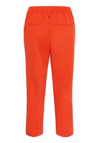 Pantalon orange vif avec une ceinture élastique et deux poches passepoilées à l'arrière, vu de dos, coupe droite.