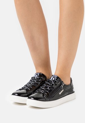 Trainers - schwarz