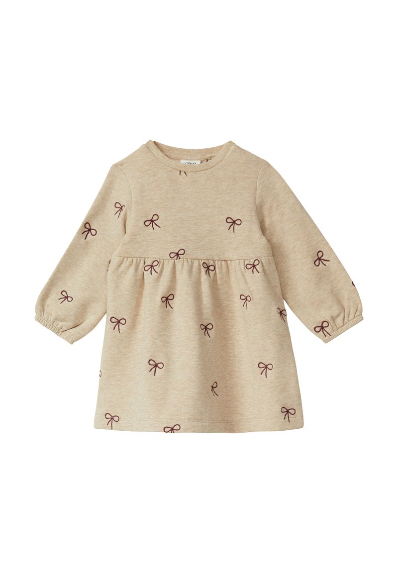 Beżowa sukienka z długim rękawem wykonana z miękkiego materiału, z marszczonym pasem i bordowym haftem kokardek na całej powierzchni. Okrągły dekolt, elastyczne mankiety.