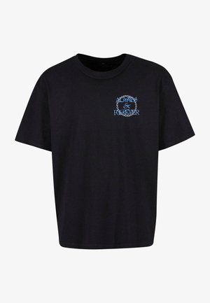 Schwarzes Baumwoll-T-Shirt mit rundem Halsausschnitt und kurzen Ärmeln. Mit einem blauen Grafikelement in der Mitte, auf dem der Text „IMMER & FÜR IMMER“ steht.