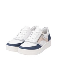 Sneaker mit einem Obermaterial aus weißem Leder, navyblauen Wildlederakzenten, hellgrauen Details und einem seitlichen Reißverschluss; weiße Gummisohle mit strukturiertem Grip.