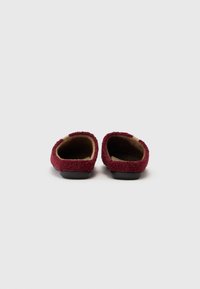 Tamaris Lahtised kingad - red