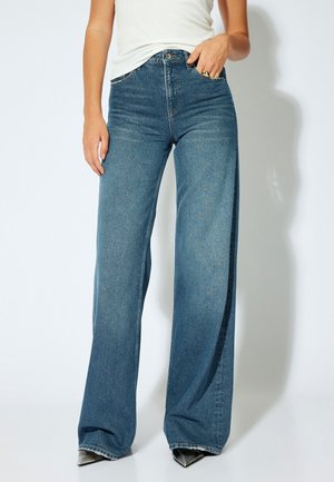 WIDE - Flared Jeans - light blue
