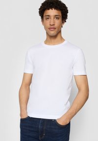 Esprit 2 PACK - T-shirts - white