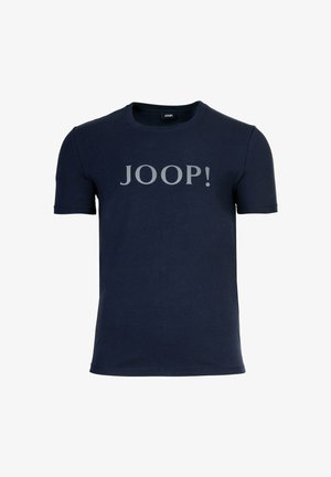 Námořnická modrá bavlněná tričko s krátkými rukávy a kulatým výstřihem. Na hrudi se nachází velké šedé logo "JOOP!".