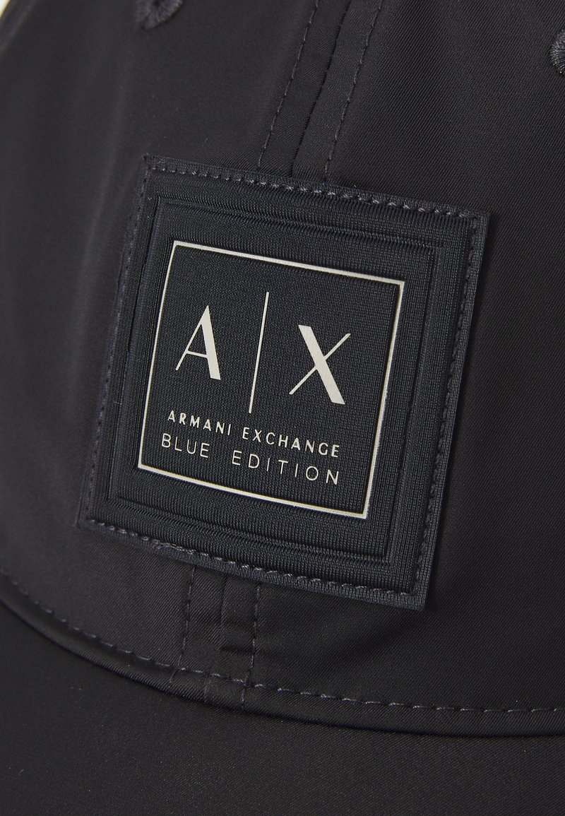 Armani Exchange BASEBALL HAT UNISEX Cappellino deep navy/blu