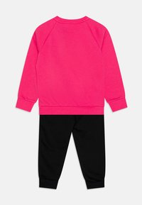 adidas Performance KIDS UNISEX SET - Pantalones deportivos - pulse magenta/white