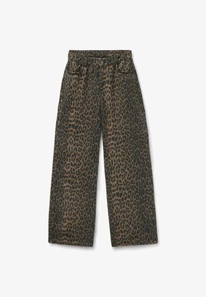 Weit geschnittene Hose mit braunem und schwarzem Leopardenmuster, elastischem Bund, Knopfleiste und Vordertaschen, flach auf weißem Hintergrund ausgelegt.