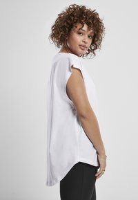 Urban Classics LADIES BASIC SHAPED TEE - Basic póló - white