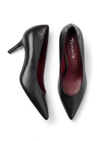Paire d'escarpins noirs en cuir à bout pointu avec semelles intérieures bordeaux et petit logo métallique, présentée en vues de dessus et de profil sur fond blanc.