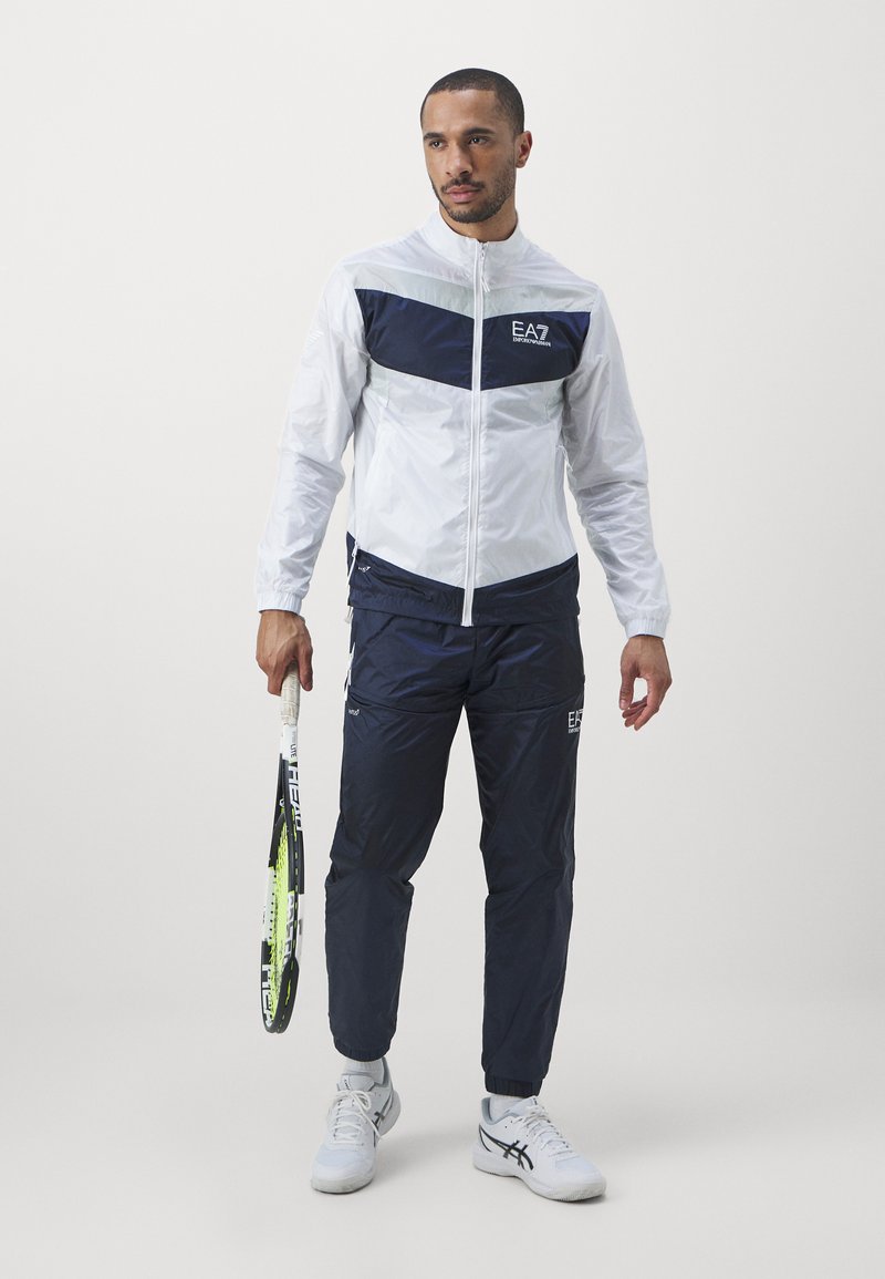 Wie Fällt EA7 Aus EA7 Emporio Armani TENNIS PRO TRACK SUIT