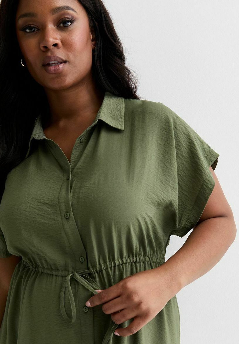 L'Or Waist tuck shirt dress カーキブラウン New Look Curves CURVES SHORT SLEEVE DRAWSTRING MIDI - Shirt