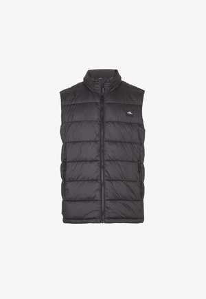 Veste sans manches isolante noire avec un col montant, une fermeture éclair à l'avant et un motif matelassé horizontal. Comprend des poches latérales et un logo brodé.