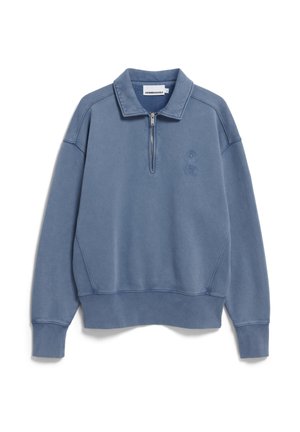 Lichtblauwe hoodie met ritssluiting, hoge kraag, geribbelde manchetten en zoom, voorzien van een subtiel geborduurd logo op de borst.