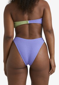 Billabong SUMMER HIGH HIKE - Bikini pezzo sotto - plg