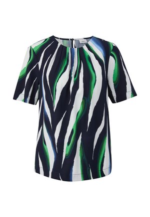 Korte mouw top met een marineblauwe basis en abstracte groene, witte en blauwe penseelstreken; geplooid detail bij de halslijn.