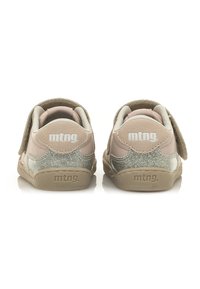 mtng BAREFOOT NIÑA - Scarpe primi passi - pink melange