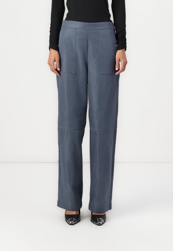 ELAYNE PANTS - Trousers - grisaille