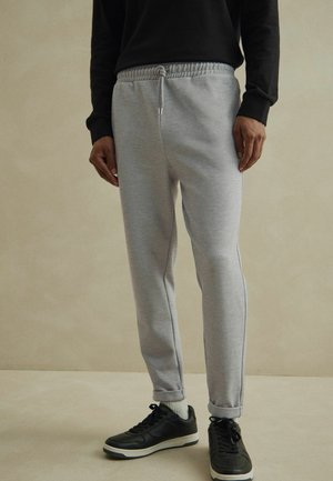 SMART JOGGERS REGULAR FIT - Treniņtērpa apakšdaļas - grey