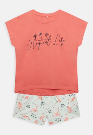NKFVIGEA SET - Shorts - georgia peach