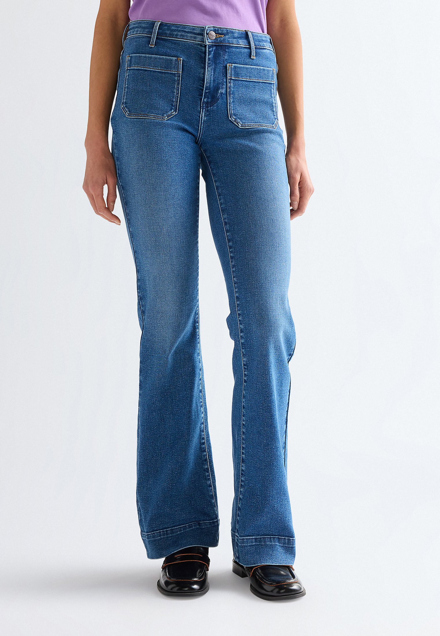 Wrangler FLARE - Flared Jeans - blue/blue denim - Zalando