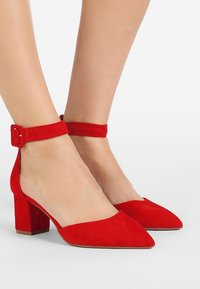Kurt Geiger London Botines - red