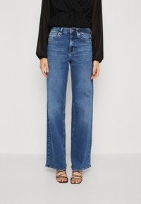 ONLY - ONLBLUSH MADISON WIDE  - Alt laienevad teksad - medium blue denim Väikepilt 1