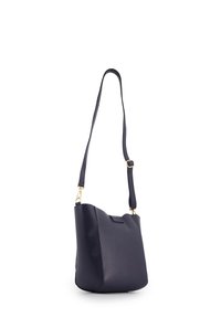 Dunkelblaue Leder-Umhängetasche mit weicher Textur, runder Form, verstellbarem Trageriemen und goldfarbenen Hardware-Akzenten.