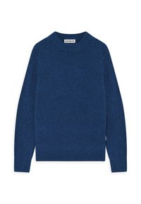 Kék kötött pulóver, kerek nyakkal, hosszú ujjaival, bordás mandzsettával és alsó szegéllyel, az anyaggal végigtextúrázott mintával.