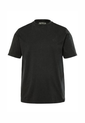 Schwarz kurzärmliges T-Shirt mit Rundhalsausschnitt und dezent gesticktem Logo auf der linken Brust sowie geripptem Kragen.