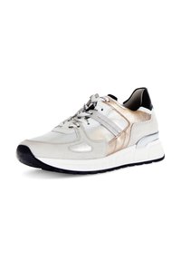 Helle graue Sneakers mit metallischen Gold- und Silberakzenten. Wildledermaterial, runde Zehenform und schwarze Gummisohle. Schnürdesign mit strukturierten Details.
