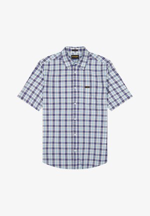 Chemise à manches courtes à carreaux bleu et blanc, boutonnée, avec col et étiquette Wrangler sur la poche poitrine.